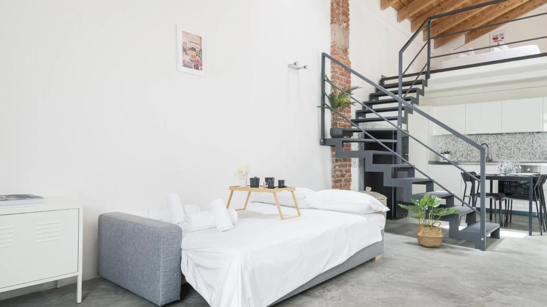 Easylife- Appartamento Su Due Livelli Su I Navigli Mediolan