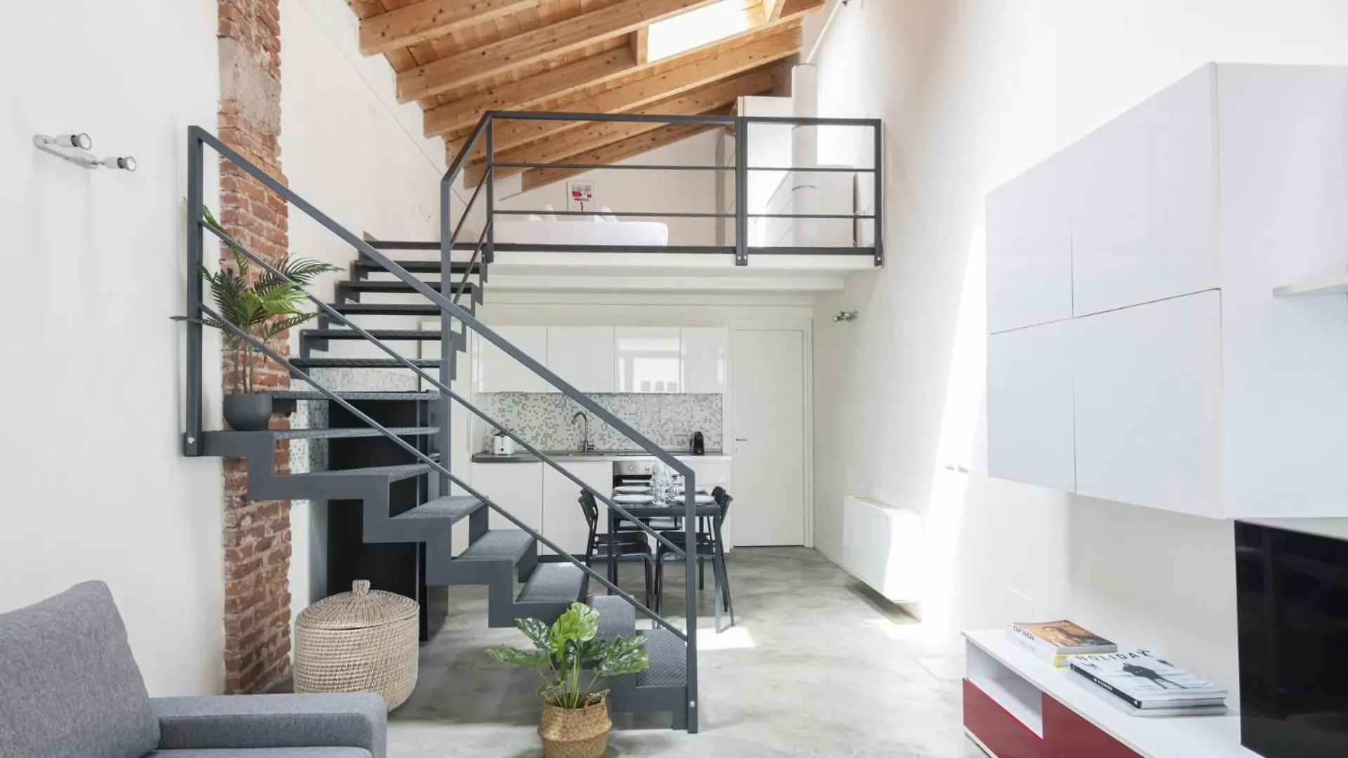 Easylife- Appartamento Su Due Livelli Su I Navigli Mediolan