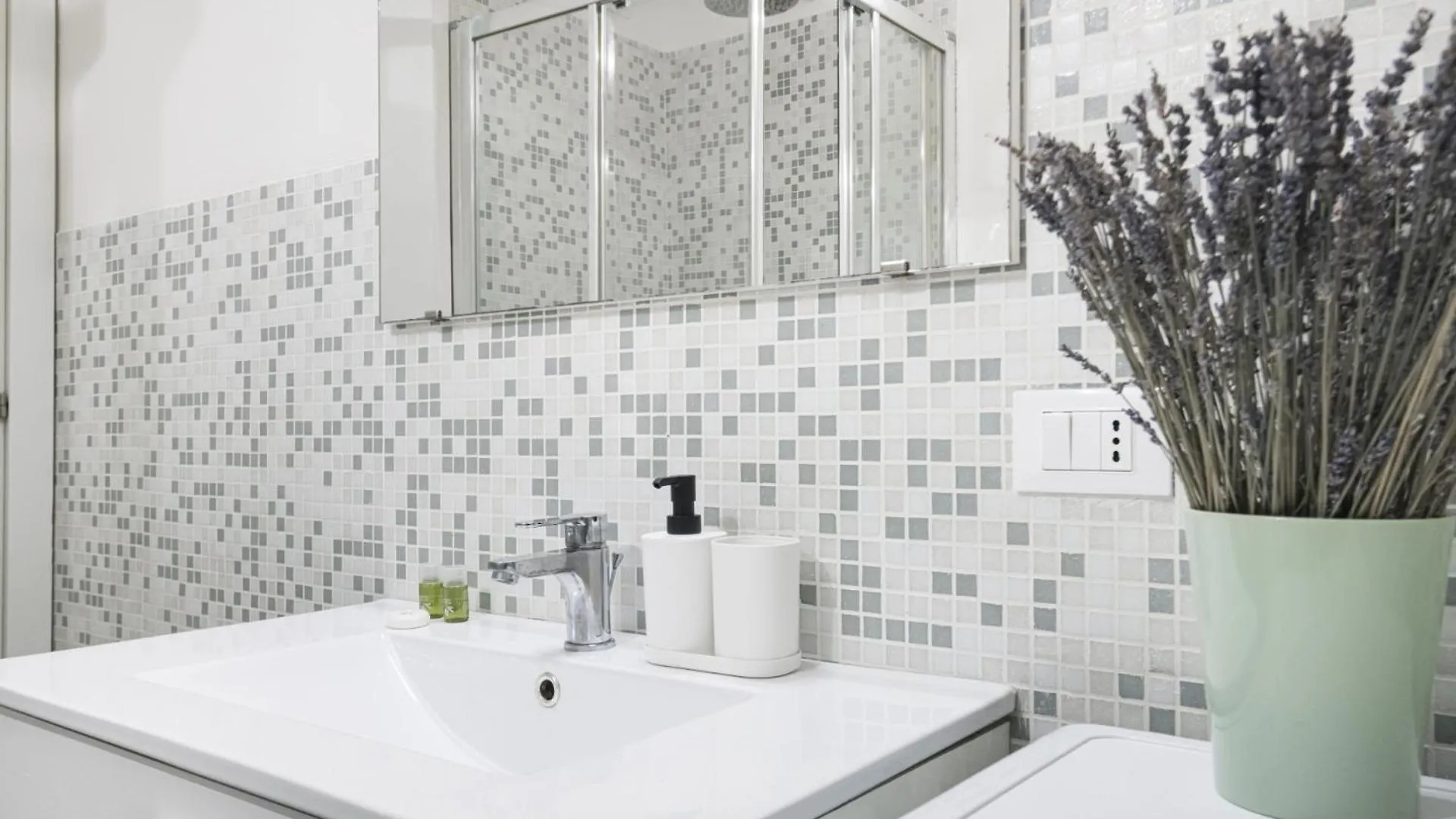 Easylife- Appartamento Su Due Livelli Su I Navigli Mediolan 0*,