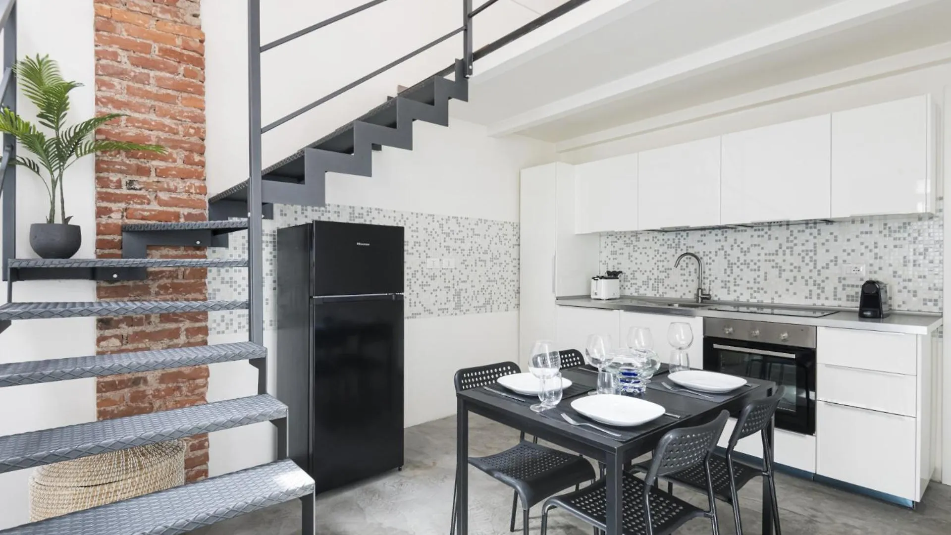דירה מילאנו Easylife- Appartamento Su Due Livelli Su I Navigli
